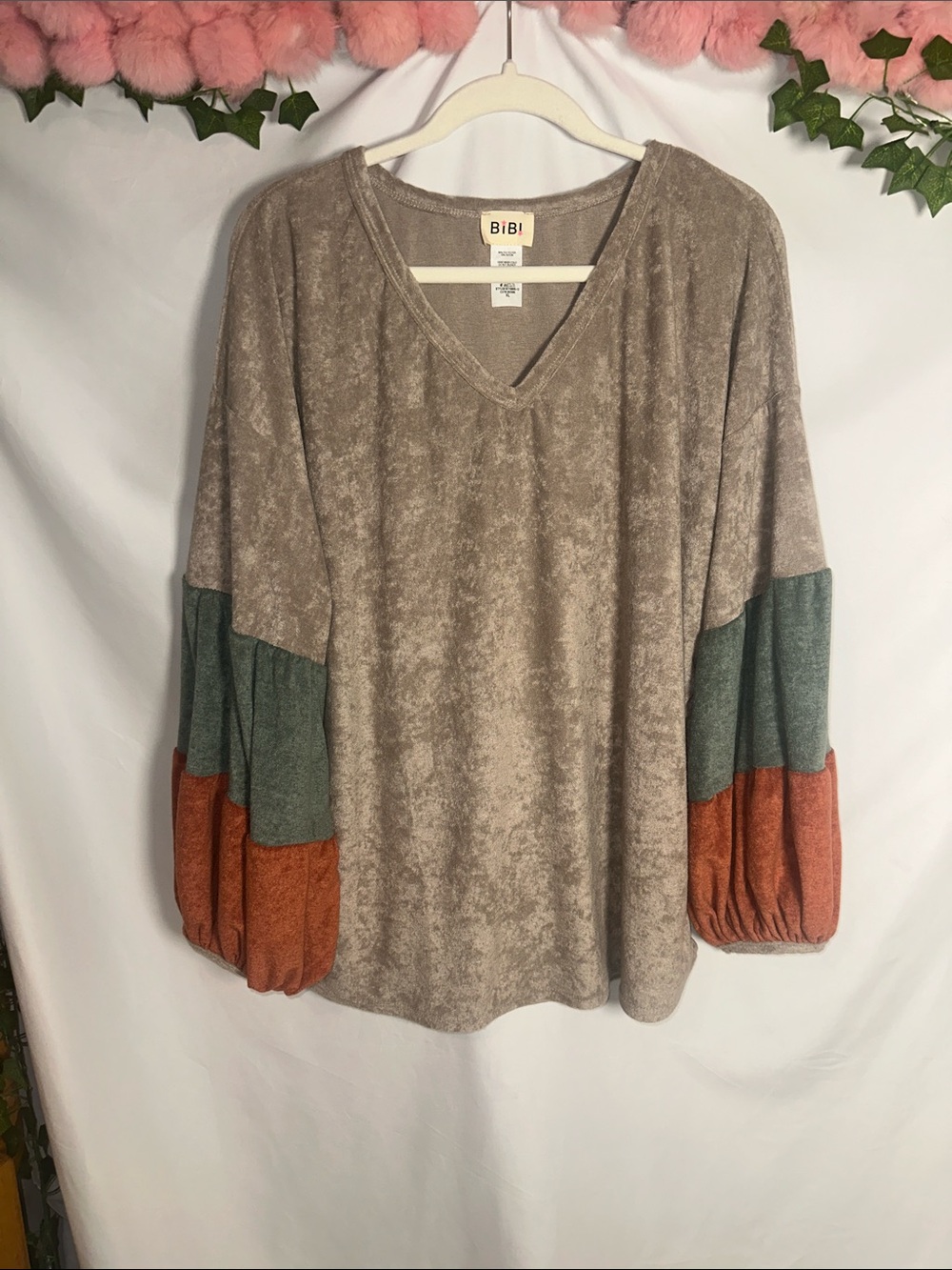 BiBi Taupe V-Neck Pullover with Green and Rust Colorblock Sleeves